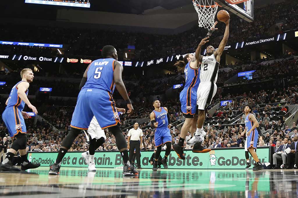 Kawhi Leonard menjadi penyumbang poin terbanyak untuk San Antonio Spurs dengan 36 poin, 8 rebound, dan 4 assist.
