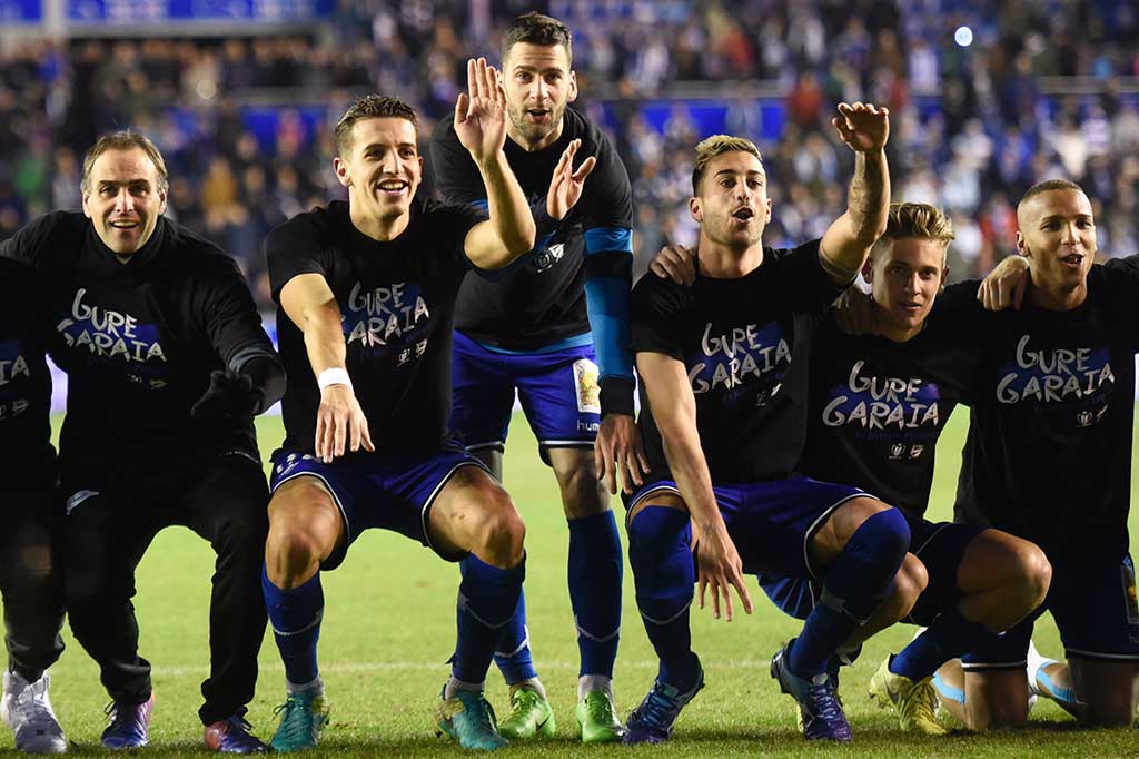 Dengan kemenangan tersebut Alaves melangkah ke final dan akan menantang juara bertahan Barcelona pada 27 Mei mendatang.