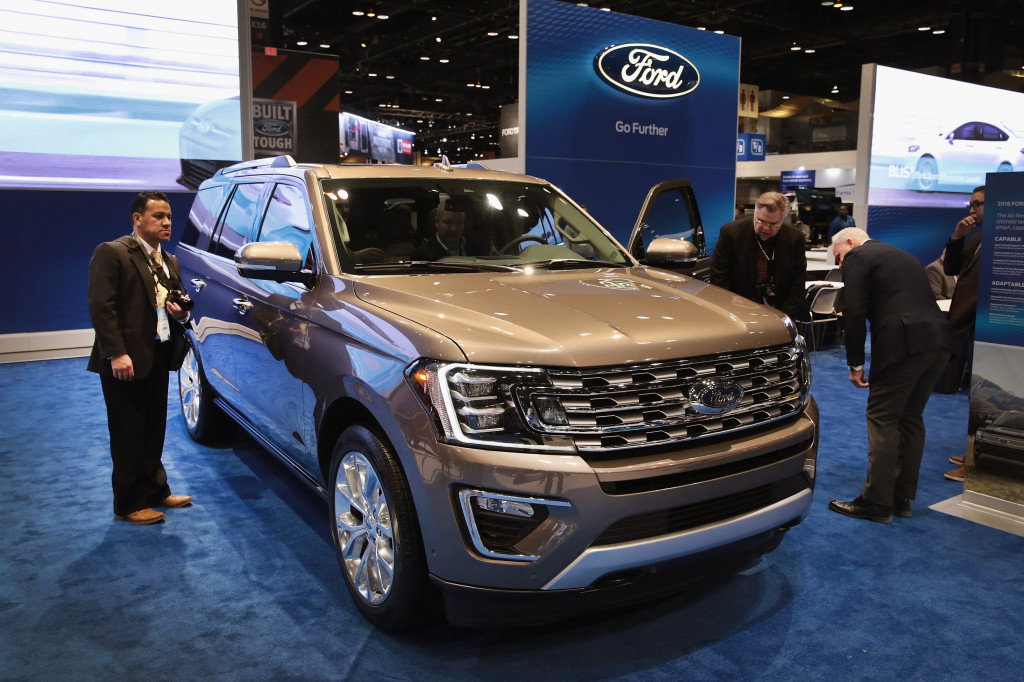 Ford memperkenalkan Expedition 2018. Chicago Auto Show 2017 akan dibuka untuk masyarakat umum mulai 11 hingga 20 Februari 2017. Scott Olson/Getty Images/AFP