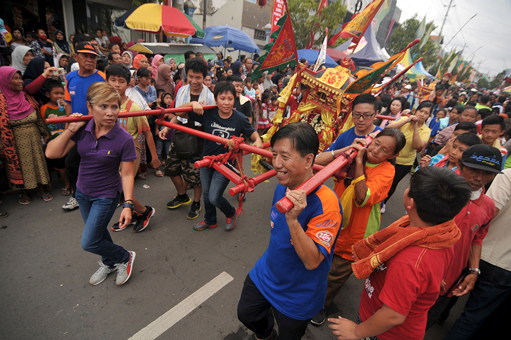 Warga Tionghoa di Tegal Gelar Kirab Toa Pek Kong