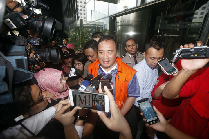 Basuki Hariman diduga menyuap Patrialis Akbar terkait permohonan uji materi Undang-Undang Nomor 41 Tahun 2014 tentang Peternakan dan Kesehatan Hewan.