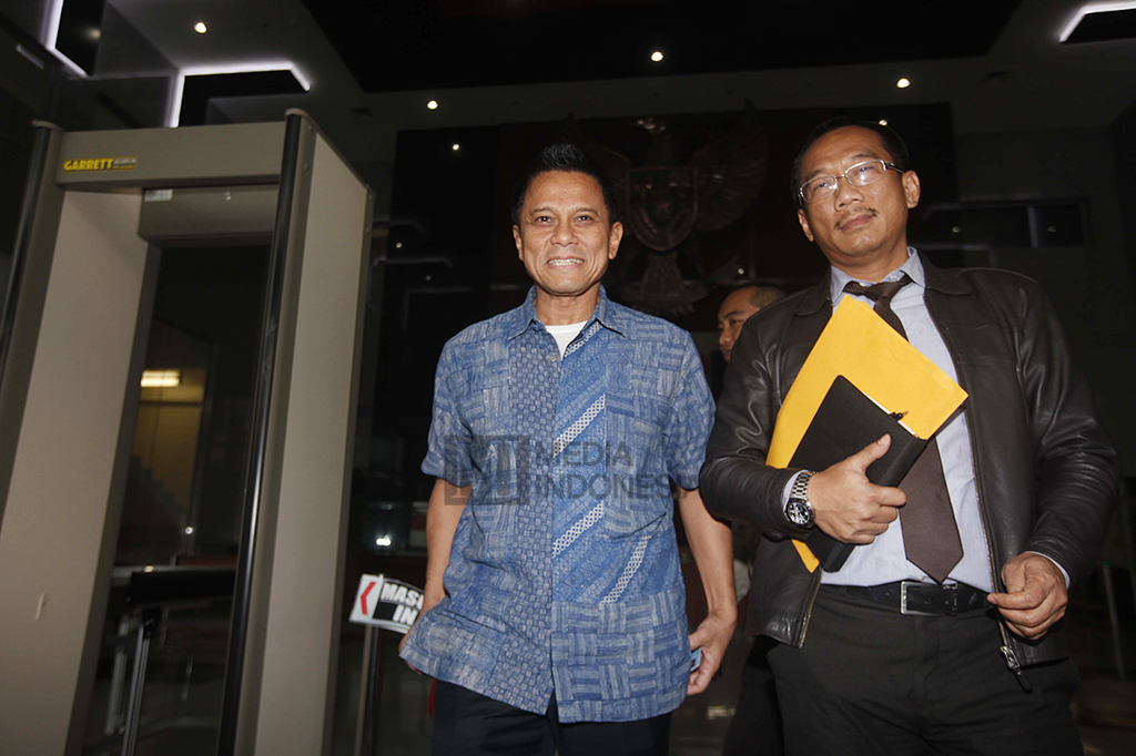 Direktur Utama PT Mugi Rekso Abadi (PT MRA), Soetikno Soedarjo usai menjalani pemeriksaan perdananya sebagai tersangka.