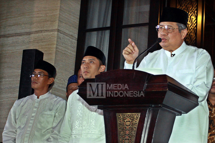 Dalam konferensi pers di kediaman pribadinya, SBY berulangkali menyebut tuduhan Antasari terhadap dirinya adalah fitnah keji.