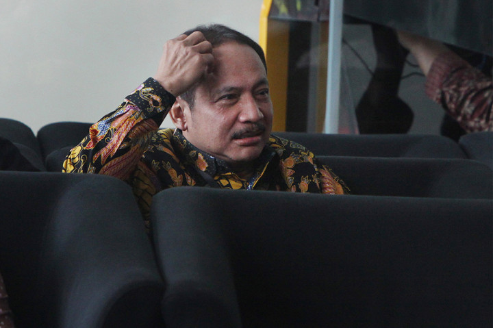 Ketiganya juga diperiksa sebagai saksi untuk tersangka Ng Fenny.