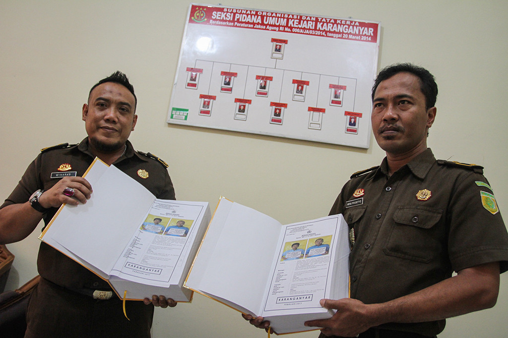 Kepala Seksi Pidana Umum Kejaksaan Negeri Karanganyar, Heru Prasetyo menyebut bahwa pihaknya telah menunjuk enam jaksa untuk menganalisis berkas itu.