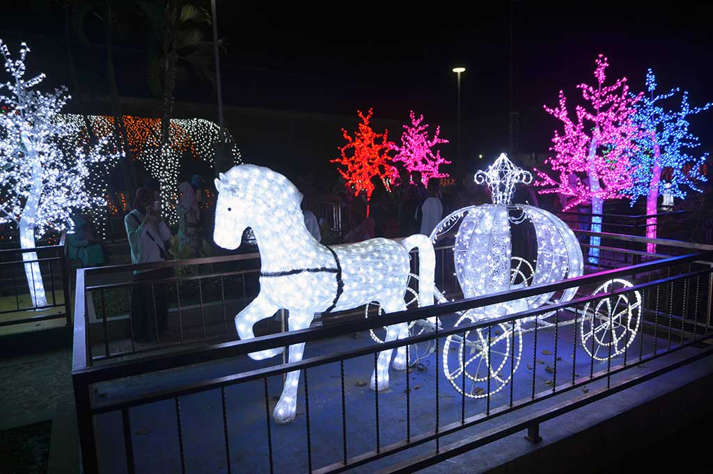 Pesona Wisata Taman Lampion Kudus