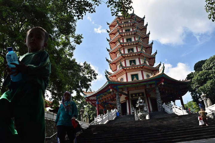 Kunjungi Destinasi Wisata Pagoda Watugong Semarang