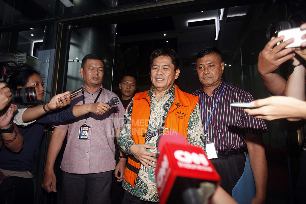 Penahanan dilakukan terkait adanya indikasi penerimaan suap oleh politikus PKB.