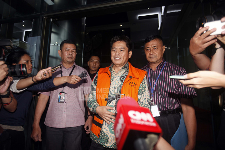 Penahanan dilakukan terkait adanya indikasi penerimaan suap oleh politikus PKB.