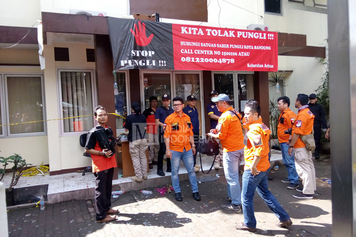 Olah TKP tersebut untuk mencari dan mengumpulkan barang bukti untuk bahan penyidikan aparat kepolisian.