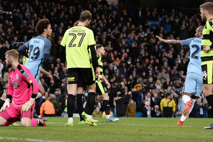 Leroy Sane menyamakan kedudukan pada menit ke-30. AFP/Oli Scarff