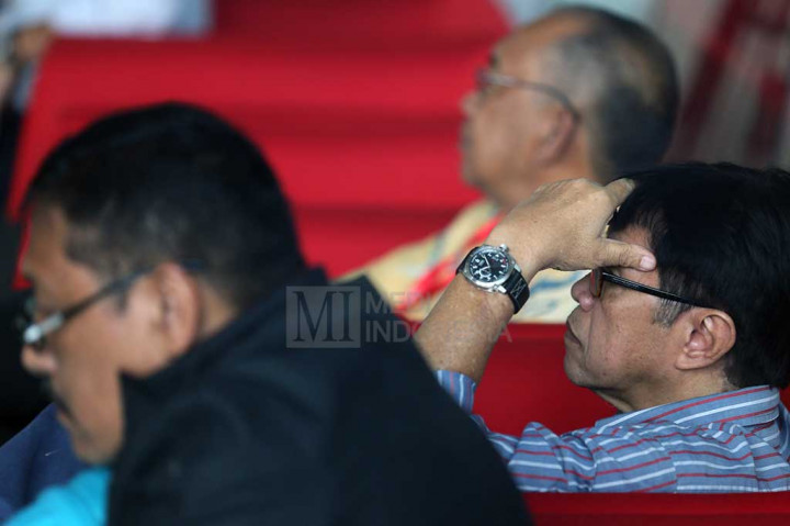 Ketiganya diperiksa KPK sebagai saksi terkait kasus dugaan suap pengadaan mesin pesawat Airbus Garuda Indonesia dari perusahaan asal Inggris Rolls-Royce yang melibatkan Mantan Direktur Utama PT Garuda Indonesia Tbk Emirsyah Satar.