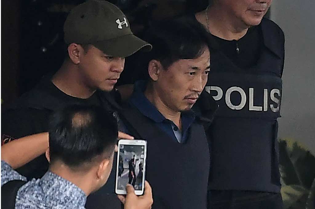 Jong Chol ditangkap empat hari setelah Jong-nam tewas secara mendadak di Bandara Kuala Kuala Lumpur 13 Februari lalu. Menurut aparat Malaysia, Jong-nam tewas akibat racun VX yang diseka ke wajahnya oleh dua perempuan saat hendak terbang ke Macau.