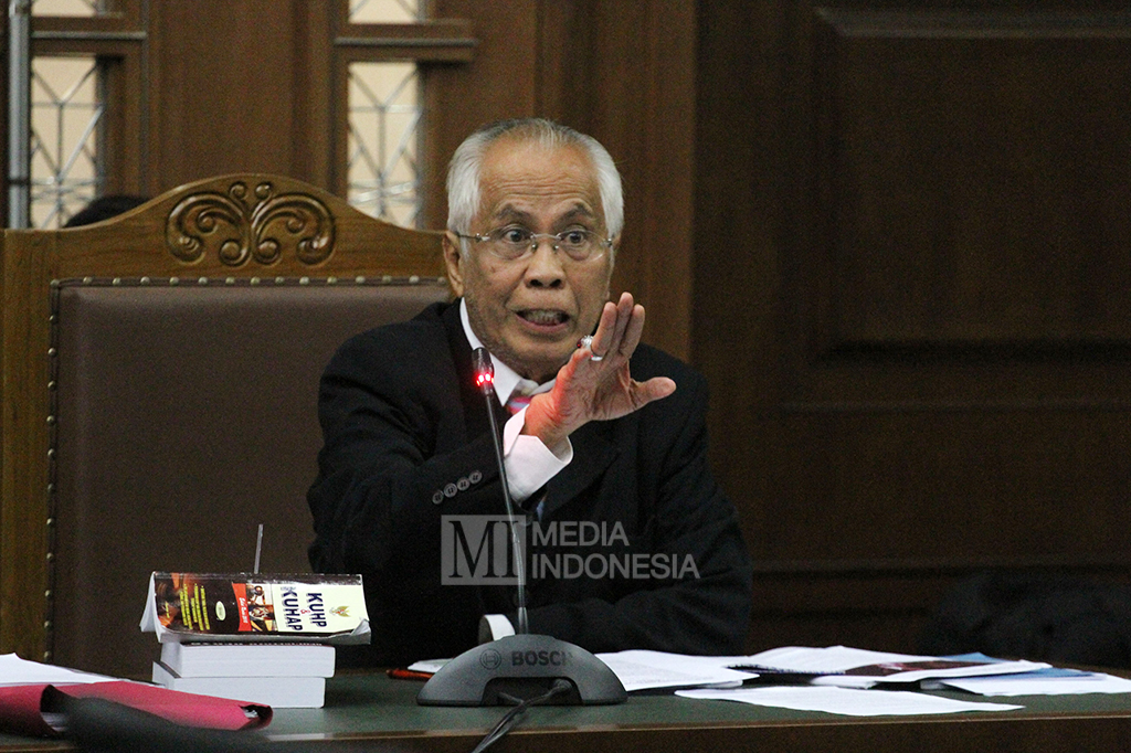 Terpidana yang juga advokat senior OC Kaligis saat menjalani sidang peninjauan kembali (PK) di Pengadilan Negeri Jakarta Pusat.