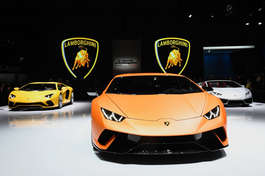 Performante merupakan varian paling bertenaga dari Lamborghini Hurracan yang sebenar sudah sangat berlimpah tenaga. AFP PHOTO / ALAIN GROSCLAUDE
