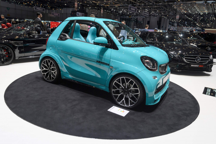 Brabus Ultimate 125, salah satu produk di kelas mobil listrik. 