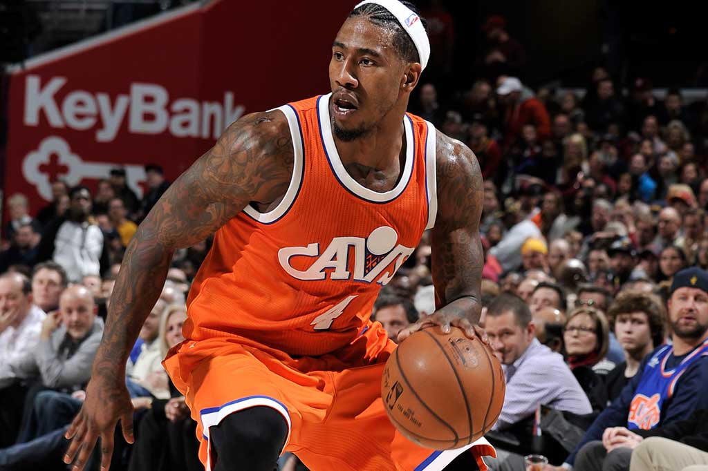 Sementara itu Iman Shumpert mencetak poin tertinggi musim ini untuk Cleveland dengan 18 poin.