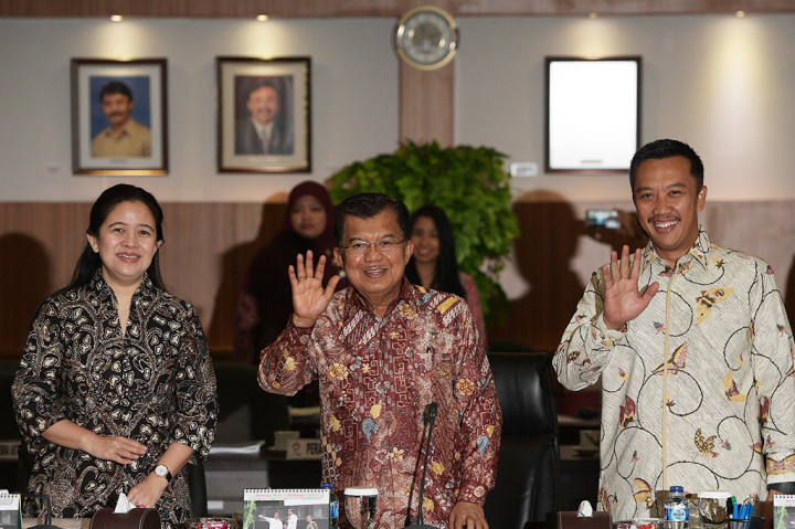 Dalam Ratas tersebut Menko PMK melaporkan dua hal, yang pertama adalah progres revisi Keppres Kepanitiaan Asian Games 2018 (Pendelegasian Ketua Pengarah dari Presiden ke Wakil Presiden) dan yang kedua progres venue dan infrastruktur Asian Games 2018.