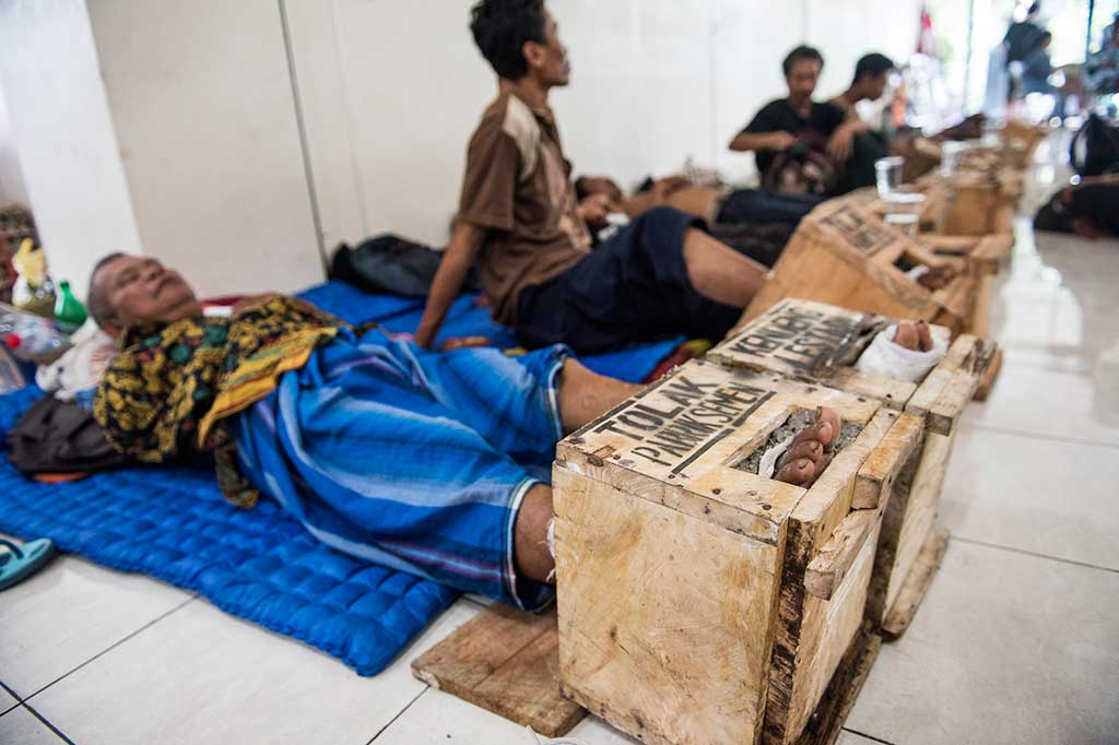 Warga Kendeng Penyemen Kaki Bertambah