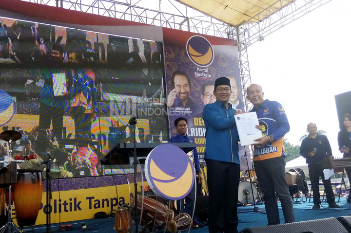 Pengusungan calon tersebut diresmikan dengan penyerahan secara langsung rekomendasi politik oleh Ketua DPW Nasdem Jawa Barat Saan Mustofa kepada Ridwan Kamil.