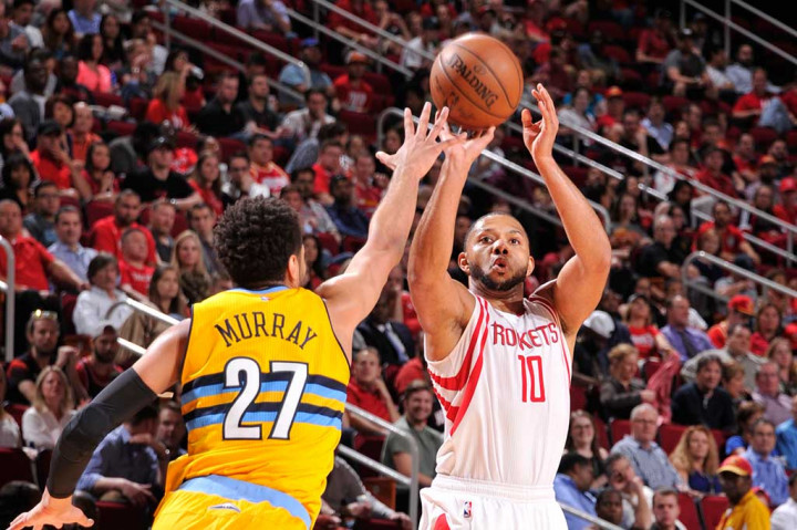 Eric Gordon menambah 18 poin untuk Rockets.