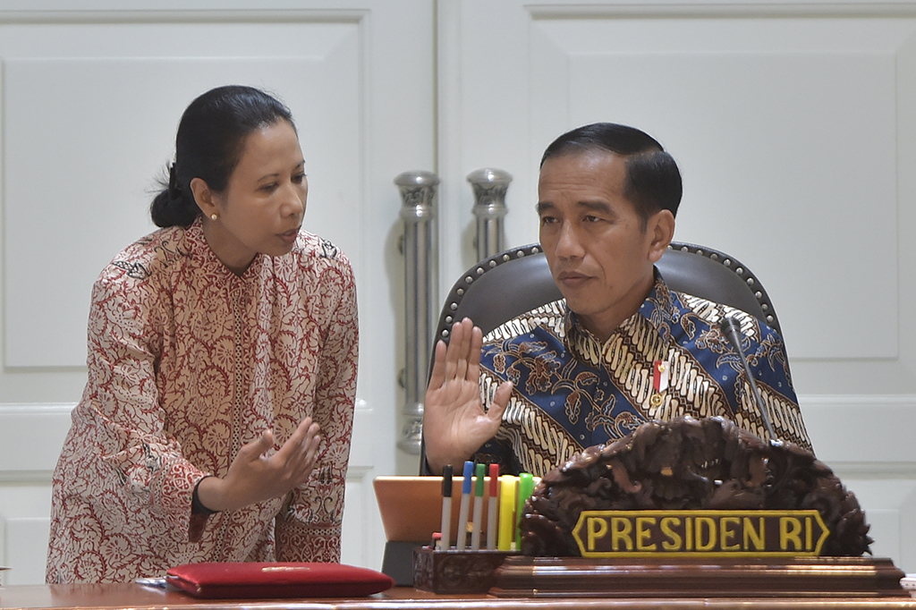 Hal itu disampaikan Presiden Jokowi dalam rapat terbatas mengenai Evaluasi Pelaksanaan Proyek Strategis Nasional dan Program Prioritas di Provinsi Sumatera Selatan yang digelar di Kantor Presiden Jakarta, Selasa, Selasa (21/3/2017).