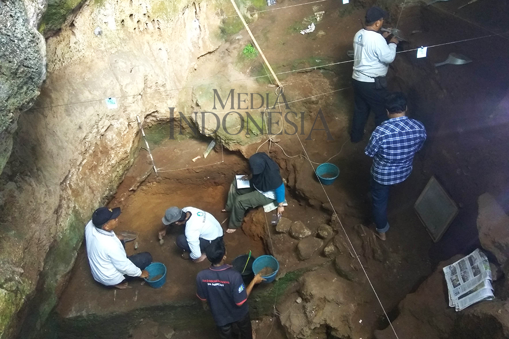 Dari penelitian yang dilakukan sejak tahun 2000, total telah ditemukan 7 kerangka manusia purba zaman mesolitik di lokasi yang sama. MI/Depi Gunawan