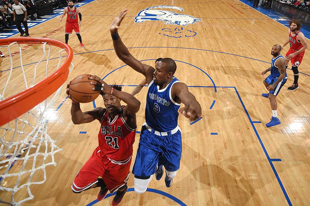 Jimmy Butler memiliki 37 poin untuk Bulls, dan Rajon Rondo selesai dengan 24 poin.