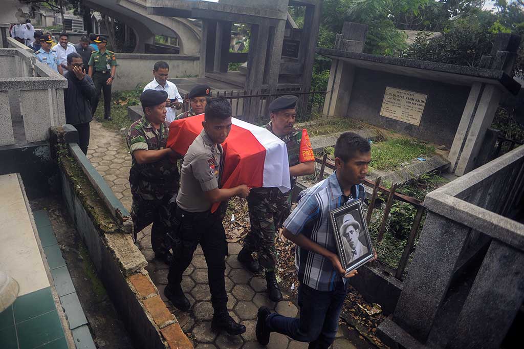 Kerangka jenazah Alexander Jacob Patty akan dipindahkan dari TPU Kristen Pandu, Bandung, Jabar ke TMP Kapahaha, Kota Ambon, Maluku.