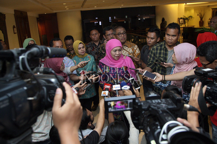 Menteri Sosial Khofifah Indar Parawansa mendesak Undang-undang Kebiri segera diterbitkan. Pasalnya kasus pedofilia telah mereduksi investasi Sumber Daya Masyarakat (SDM) di keluarga bahkan negara.