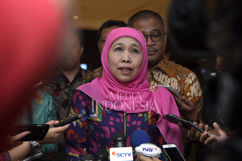 Mensos juga mengatakan, tersangka yang melakukan kejahatan seksual dengan berkelompok yang dengan sengaja dan menyakiti anak-anak, akan memberikan dampak berkepanjangan. Hal tersebut disampaikan Mensos Khofifah di sela-sela acara temu penyelenggara Undian Gratis Berhadiah (UGB) di Jakarta, Rabu (22/3/2017).