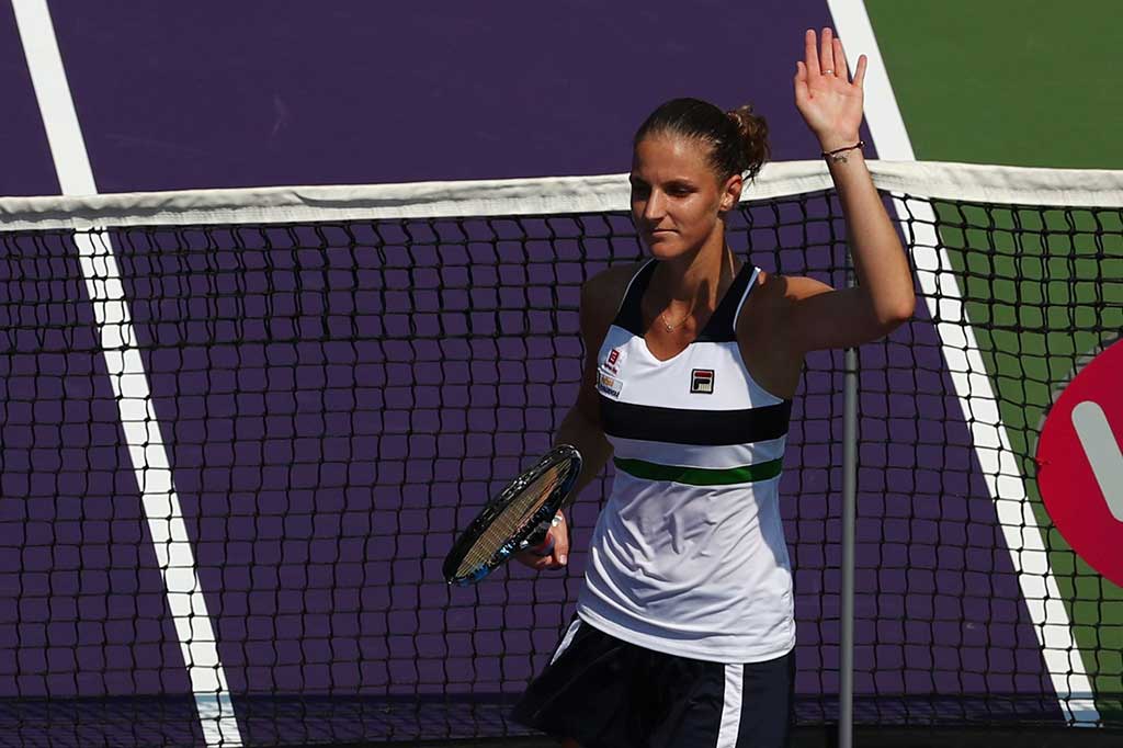Pliskova mengendalikan permainan, memenangi enam game langsung untuk mengakhiri set pertama. Petenis nomor tiga dunia tersebut mengakhiri perlawanan musuhnya dalam waktu 59 menit.