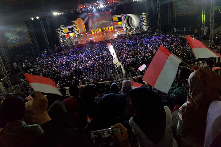 Ribuan Penonton Padati Kick Andy Road Show di Malang