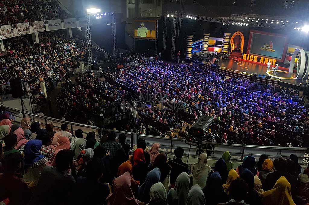 Ribuan Penonton Padati Kick Andy Road Show di Malang