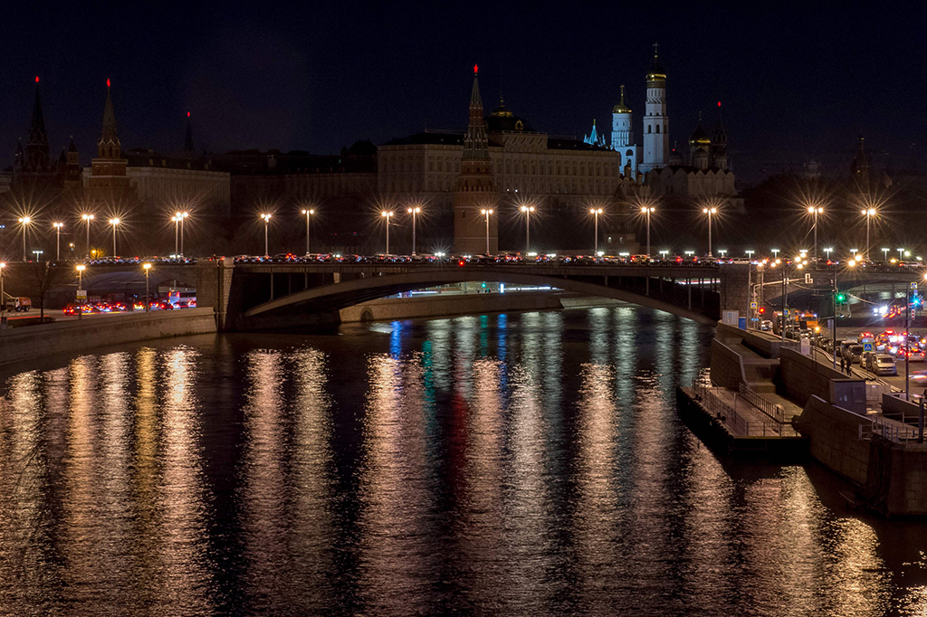 Penampakan Benteng Kremlin setelah pemadaman listrik.