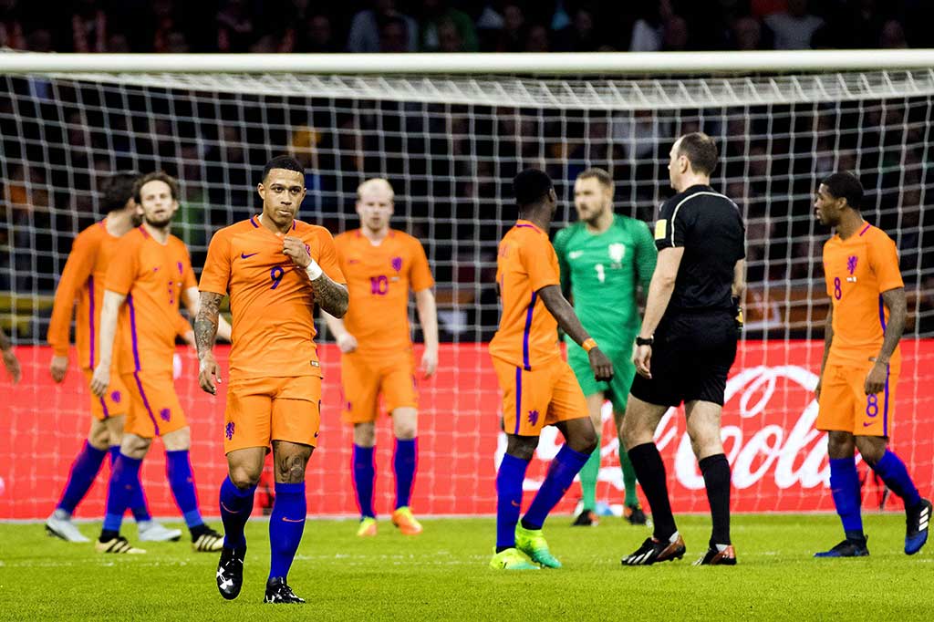 Bagi Belanda, ini merupakan kekalahan kedua dalam rentang waktu kurang dari seminggu setelah ditekuk Bulgaria 2-0 pada kualifikasi Piala Dunia 2018, Minggu (26/3/2017) WIB. AFP/Koen van Weel