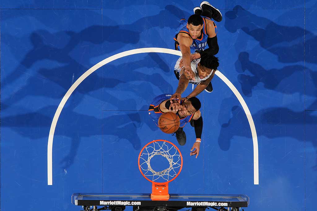 Pebasket berusia 28 tahun tersebut hanya terpaut tiga triple-double lagi untuk menyamai rekor NBA milik Oscar Robertson dalam satu musim. 