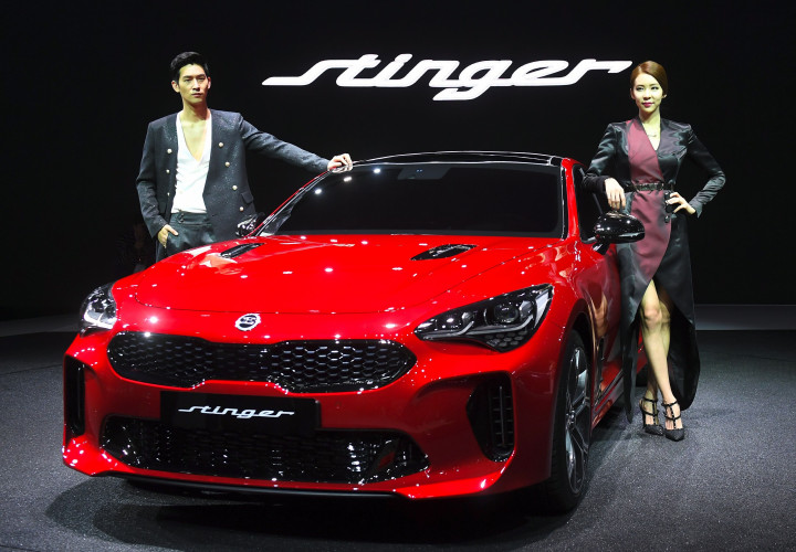 Kehadirannya adalah penampilan pertama KIA Stinger di Asia. Sebelumnya pesaing Audi A4 ini dipamerkan di Detroit Auto Show 2017 dan Genewa Internasional Motor Show 2017.