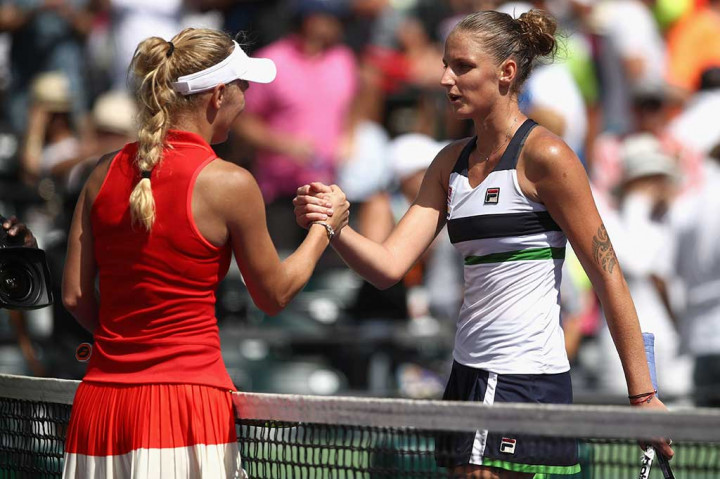 Wozniacki mendapat ucapan selamat dari Karolina Pliskova. Dengan kemenangannya tersebut, rekor Wozniacki atas Pliskova menjadi 4-1.