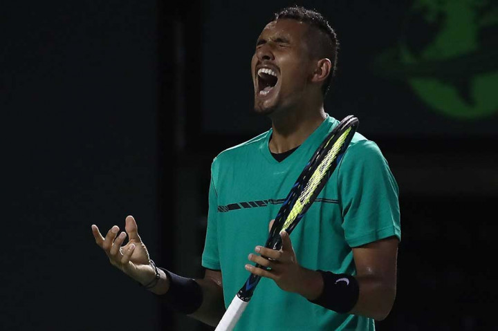 Sementara itu Nick Kyrgios melaju ke empat besar setelah mengalahkan Alexander Zverev (Jerman) juga dengan tiga set 6-4, 6-7 (9/11), 6-3.