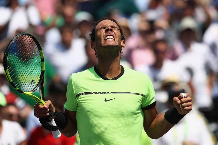 Nadal meluapkan kegembiraannya usai menundukkan Fognini 6-1 7-5.