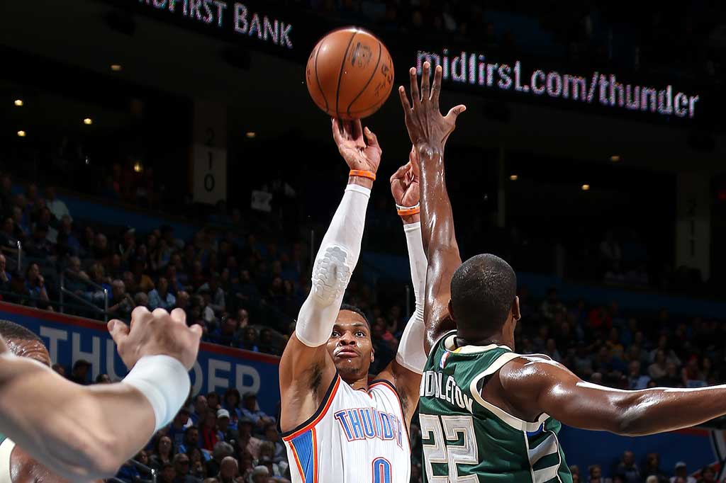 Russell Westbrook menyelesaikan laga dengan menyumbang 12 poin, 13 rebound dan 13 assist.