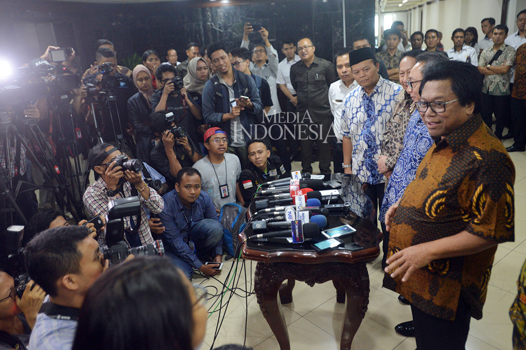 Sebab,  MPR tidak punya wewenang terkait jatah DPD RI sebagai pimpinan MPR, yang kini dijabat OSO.