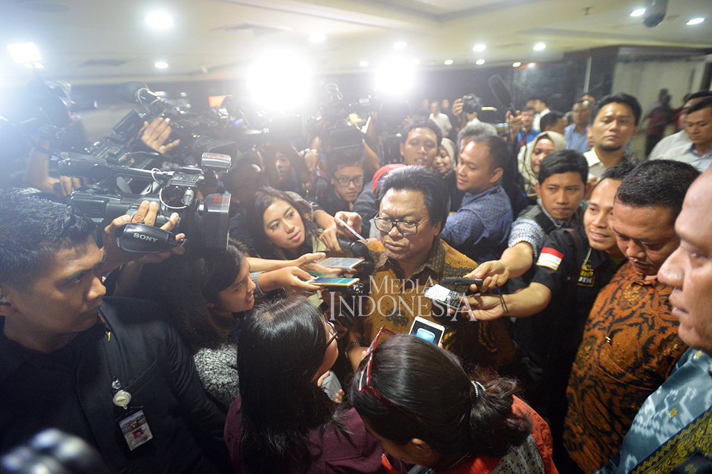 OSO sendiri mengaku sama sekali belum membicarakan kepada para anggota DPD, terkait rangkap jabatannya di MPR maupun setelah terpilih sebagai Ketua DPD RI.