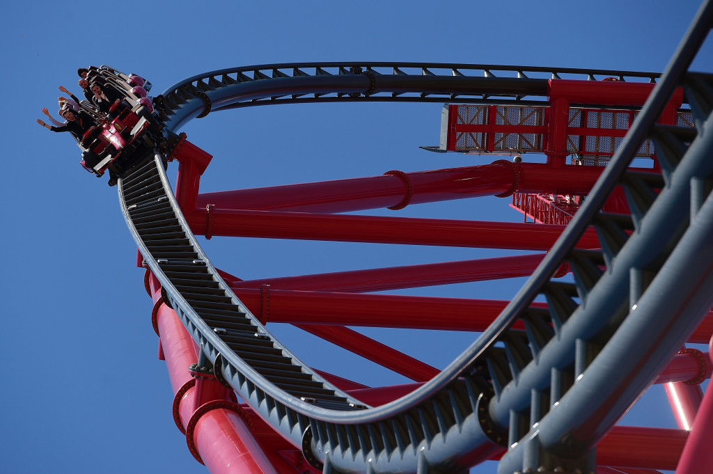 Bagian datang untuk ancang-ancang pendakian dan pengeremannya sepanjang lebih dari 100 meter.