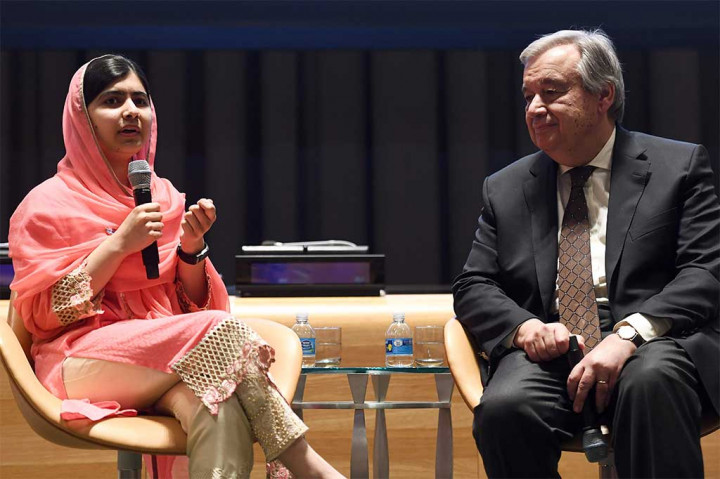 Di usia 19 tahun, Yousafzai adalah utusan perdamaian termuda, kehormatan tertinggi yang diberikan oleh PBB untuk periode awal dua tahun. Dia juga orang termuda yang memenangkan hadiah perdamaian Nobel pada tahun 2014 ketika dia berusia 17 tahun.