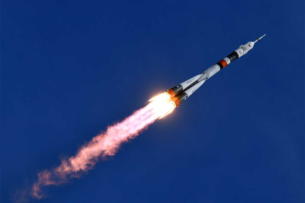 Yurchikhin dan Fischer ditetapkan untuk menyelesaikan misi lima bulan di ISS, sebelum kembali ke Bumi pada September mendatang.