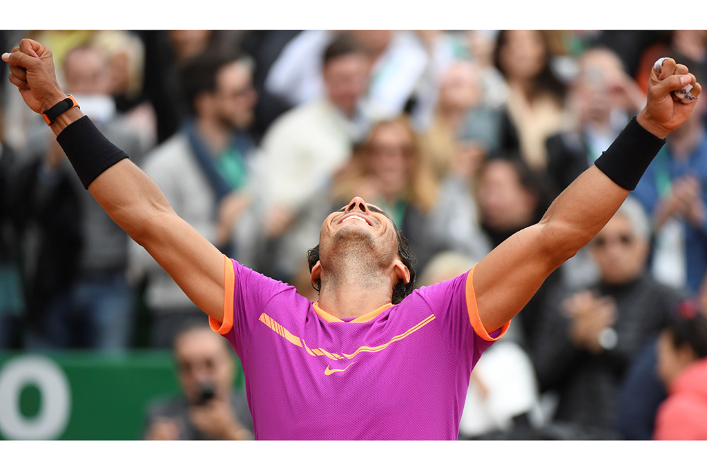 Mantan petenis nomor satu dunia itu hanya menghabiskan waktu sekitar 76 menit untuk memenangi pertandingan final yang berlangsung di Monte Carlo Country Club, Minggu (24/4/2017).