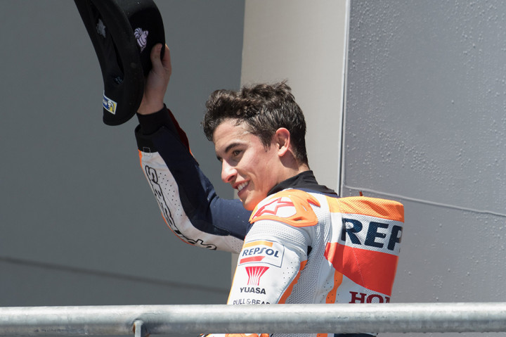 Kemenangan perdananya musim ini membawa Marquez naik ke urutan ketiga kelasemen sementara dengan 38 poin.