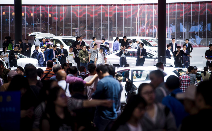 Pengunjung pameran didominasi keluarga muda. Permintaan kendaraan mewah lebih banyak berasal dari kalangan muda di perkotaan seperti Shanghai. 